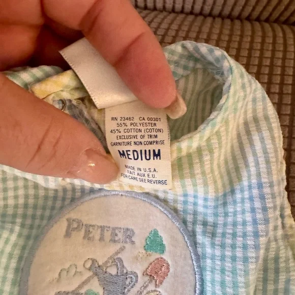 Lot of 5 Adorable Baby Boy Outfits of varied sizes - Picture 8 of 13